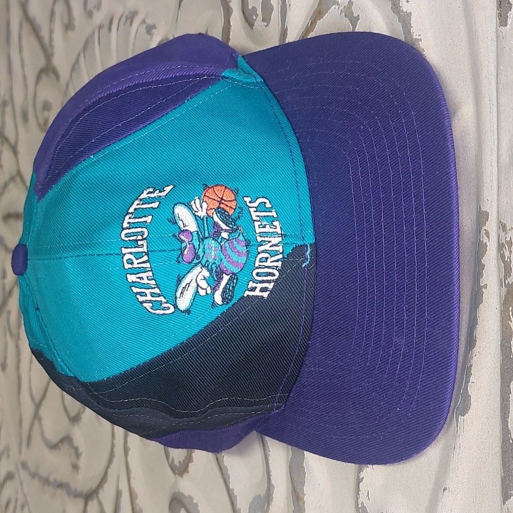 Vintage Snapback Cap 90's Charlotte Hornets Swirl  Colorblock